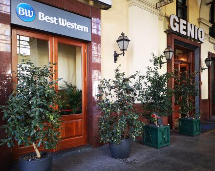 Hotel Genio Turin - entrance under the arcades of corso Vittorio Emanuele